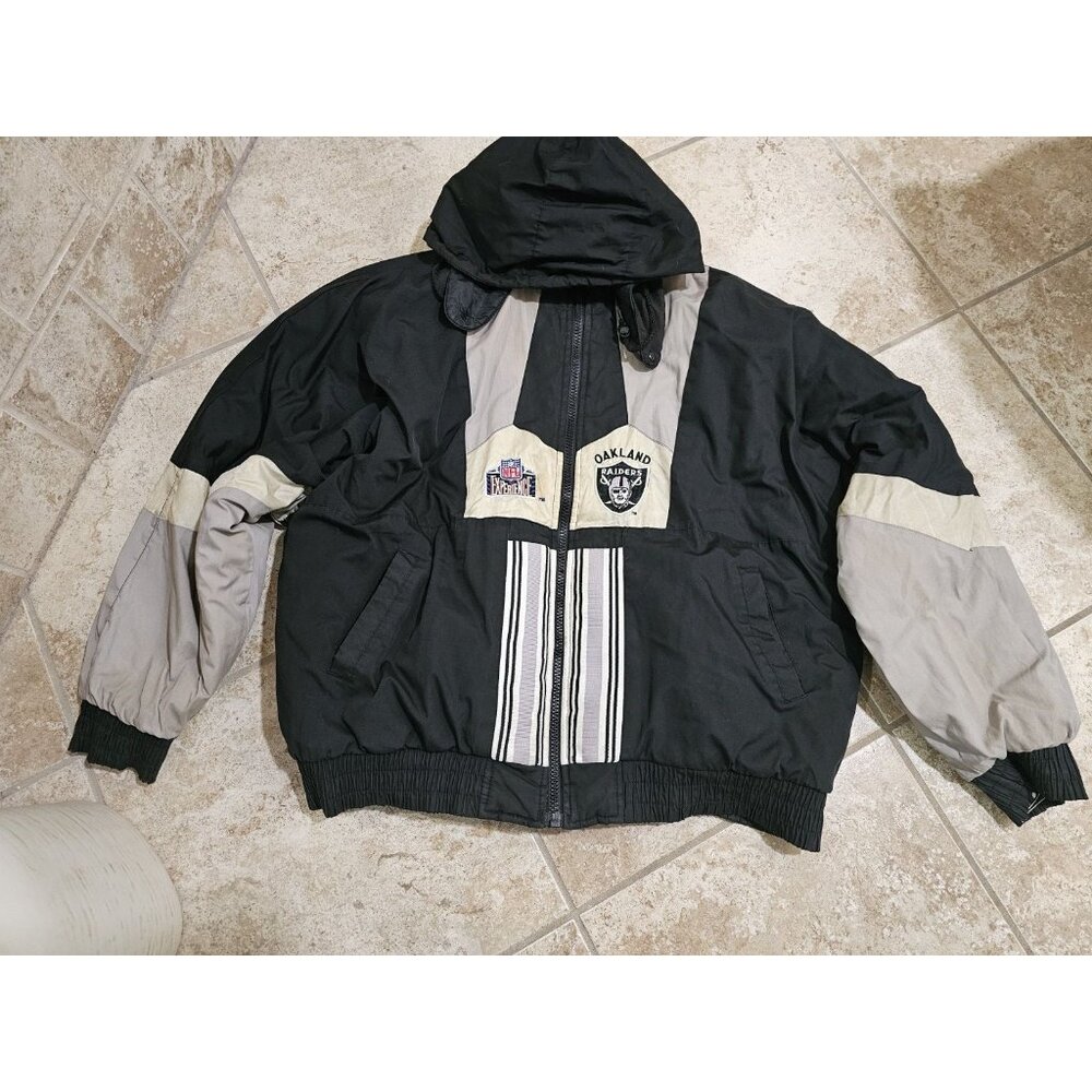 Vintage Pro Player Oakland Raiders Puffer Jacket XL Black Archival Gorpcore Rare - Picture 12 of 12